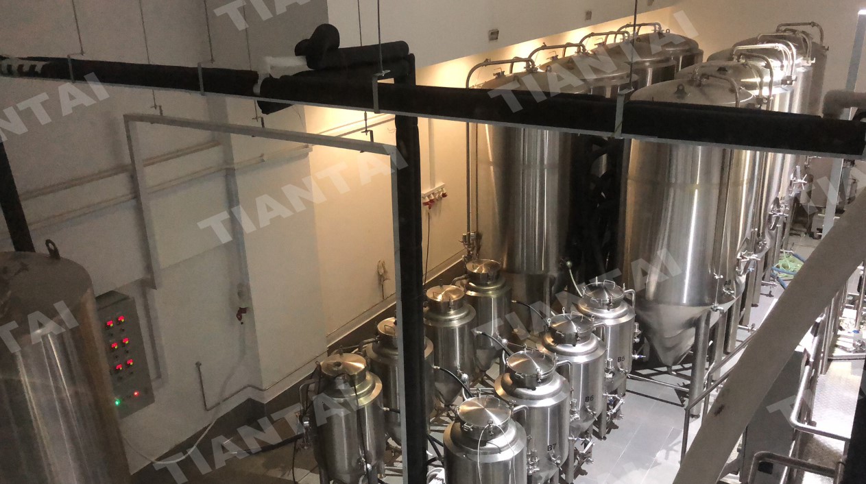 20 hl commercial microbrewery equipment installed in Singapore